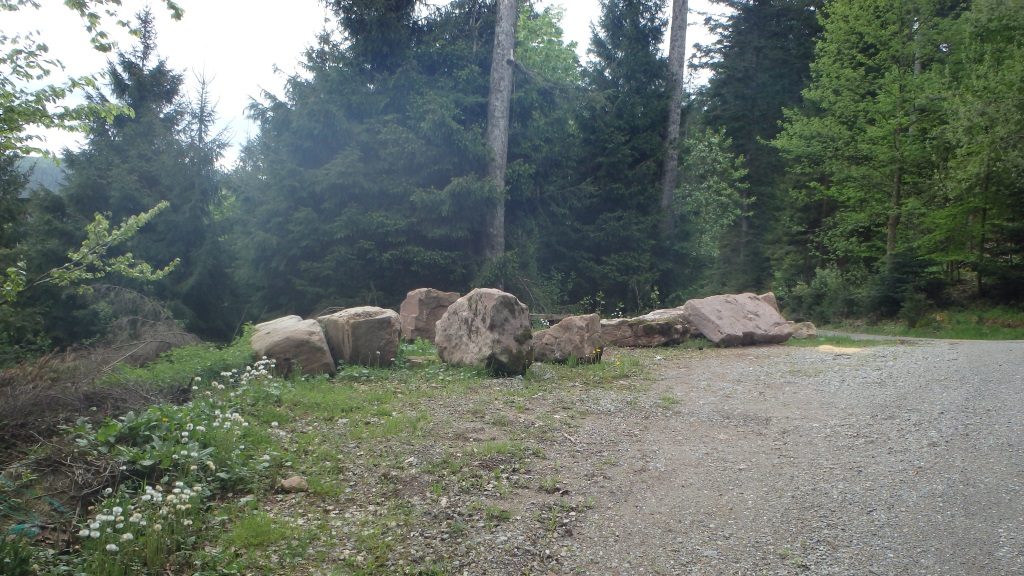 Red sandstone at the wayside